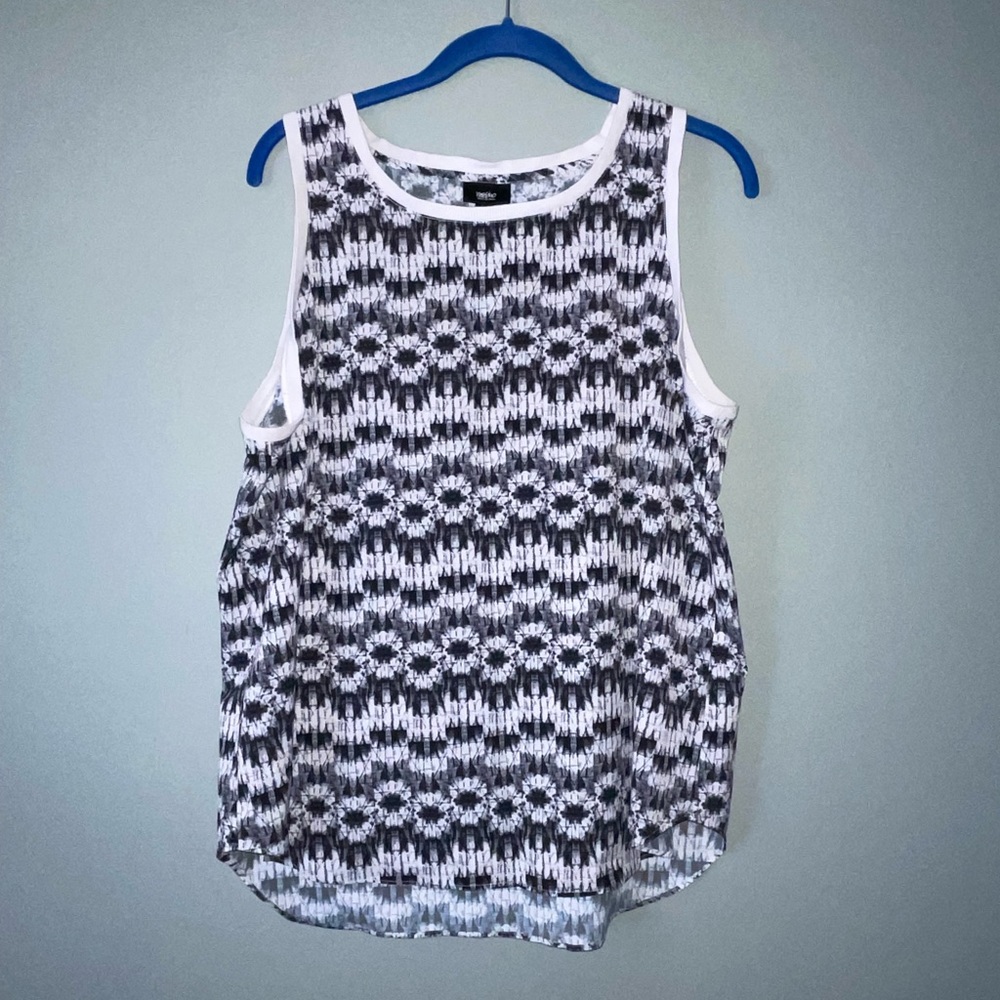 3/$27 Massimo Shirt L